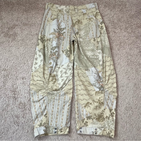 BDG UO The Elise Barrel Leg Floral Patchwork Boho Grannycore Cotton Pants Size 4 - Picture 15 of 16